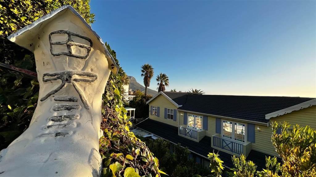 Cape Rose Cottage - Penthouse In Camps Bay Kaapstad Buitenkant foto